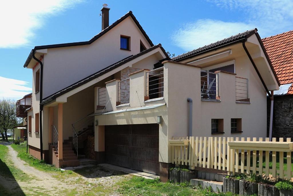 Apartman Silvia Прибилина Екстериор снимка